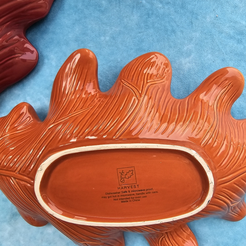 Harvest Set of Three Leaf Shape Ceramic Dining Snacks Serving Platter - Picture 9 of 14